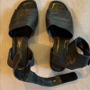 THE FLEXX Black Leather Slingback Slide Mules